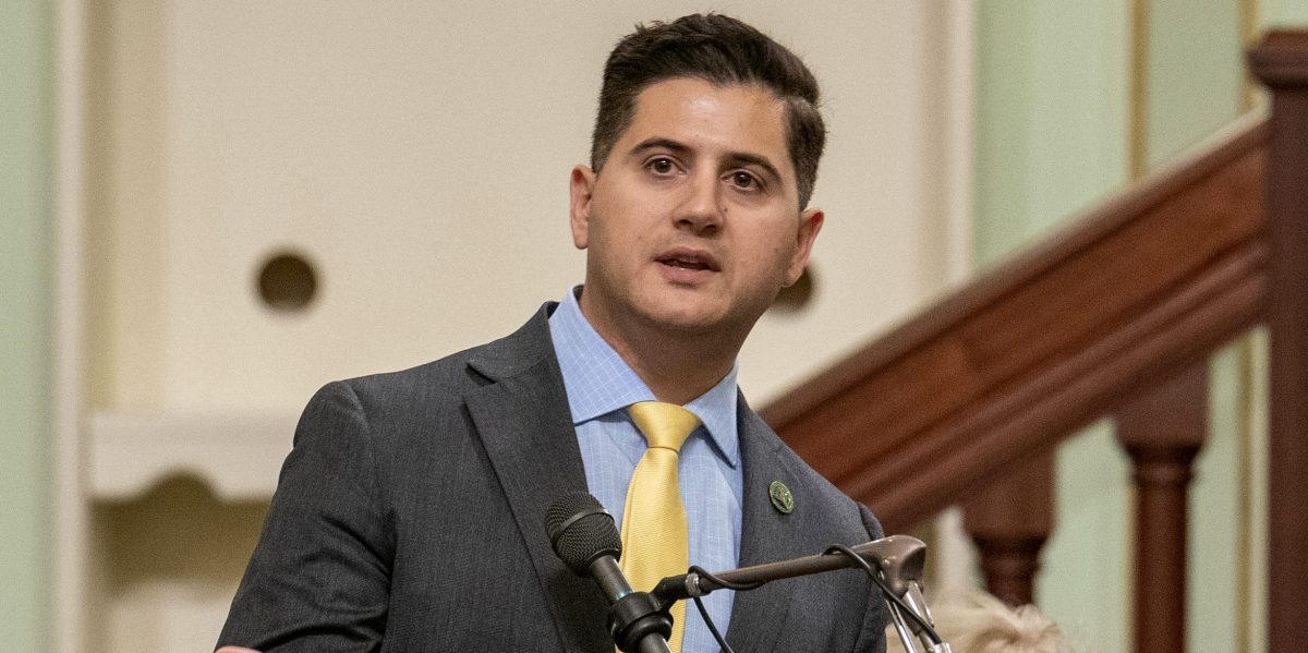 Ex-Riot Lawyer Prosecutes Immigration Protesters